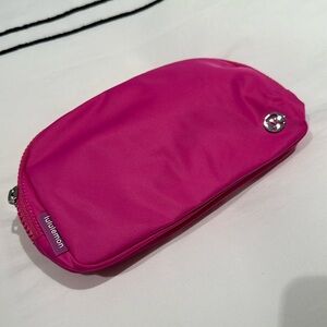 Lululemon everywhere belt bag sonic pink